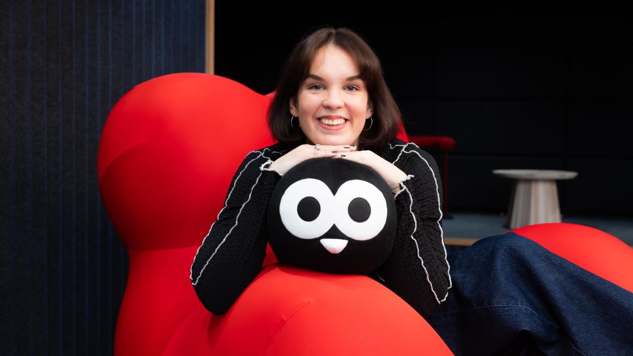 Mireka Kantola työskentelee Brand and Activation Marketing Plannerina, viihdeohjelmien ilmiöittämisen parissa.